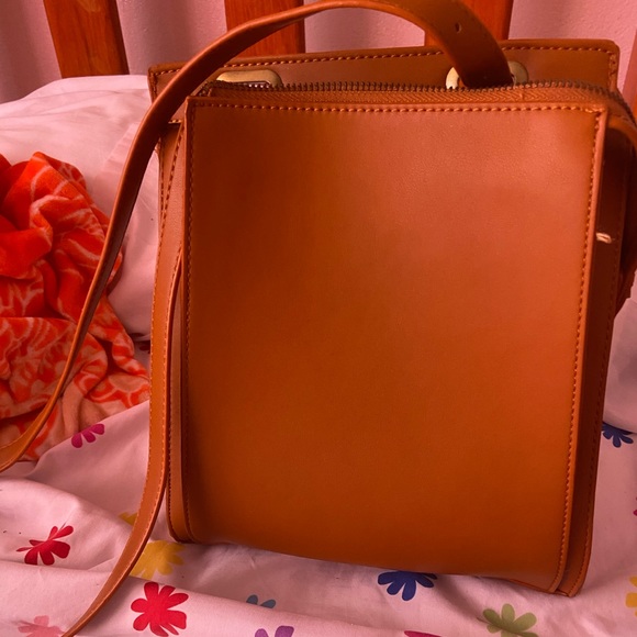 Handbag - Picture 1 of 4